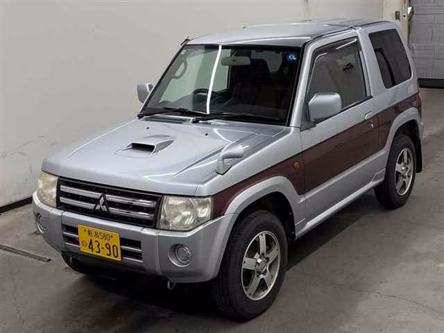 MITSUBISHI PAJERO MINI