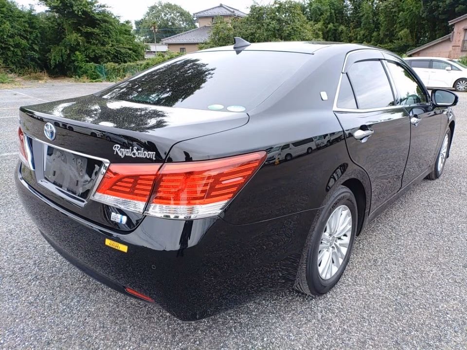 TOYOTA CROWN