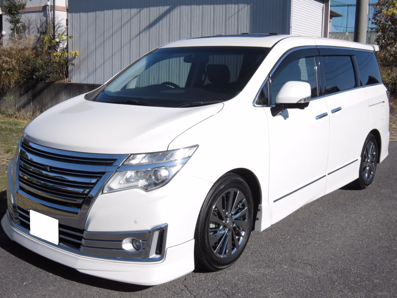 NISSAN ELGRAND
