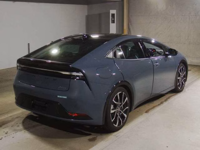 TOYOTA PRIUS PHV