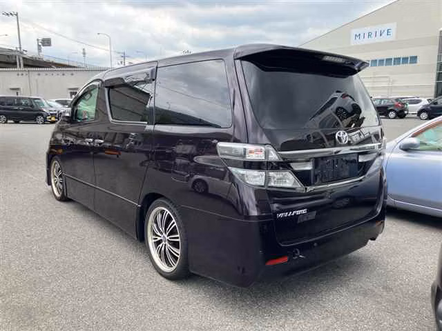 TOYOTA VELLFIRE