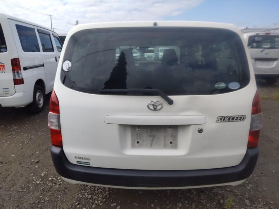TOYOTA PROBOX