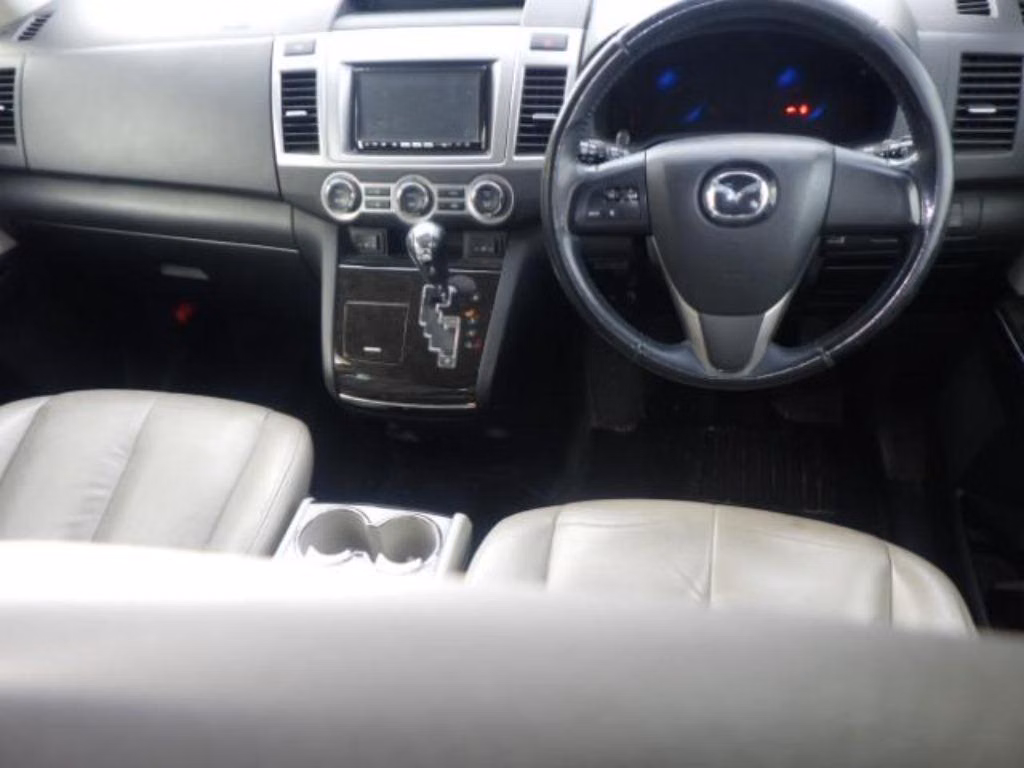 MAZDA MPV