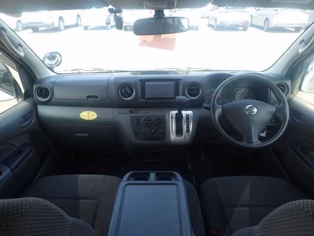 NISSAN NV350 CARAVAN