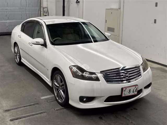 NISSAN FUGA