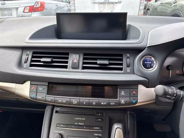 LEXUS CT200H