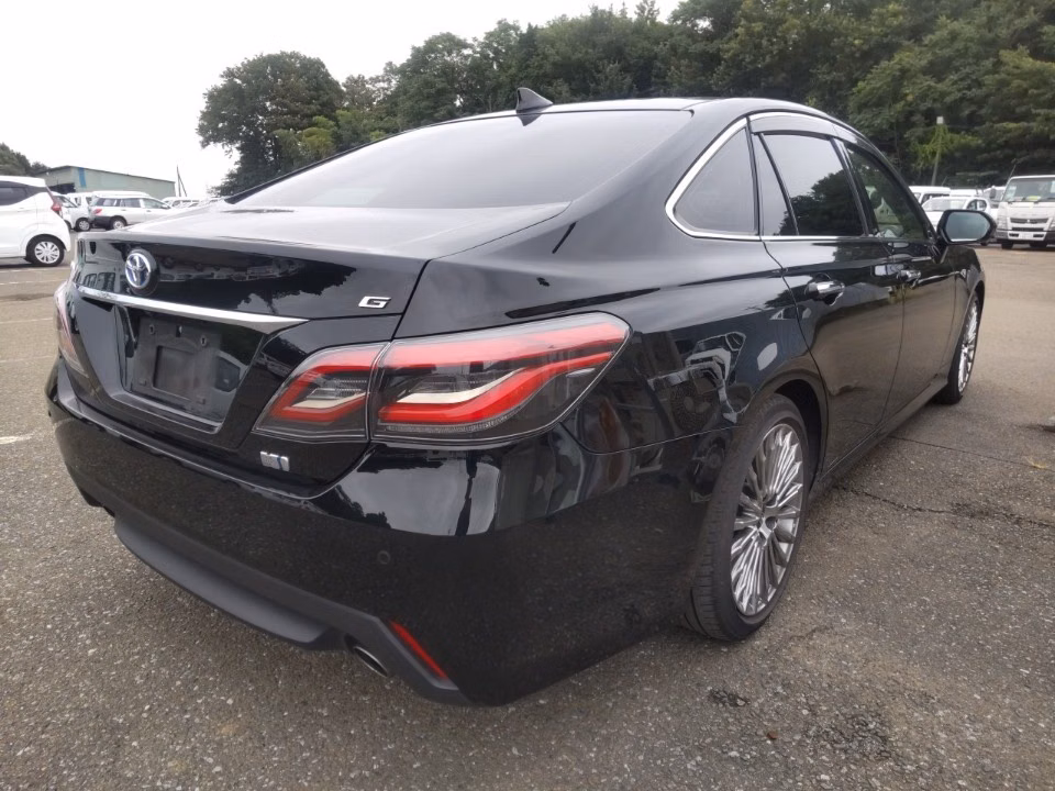 TOYOTA CROWN