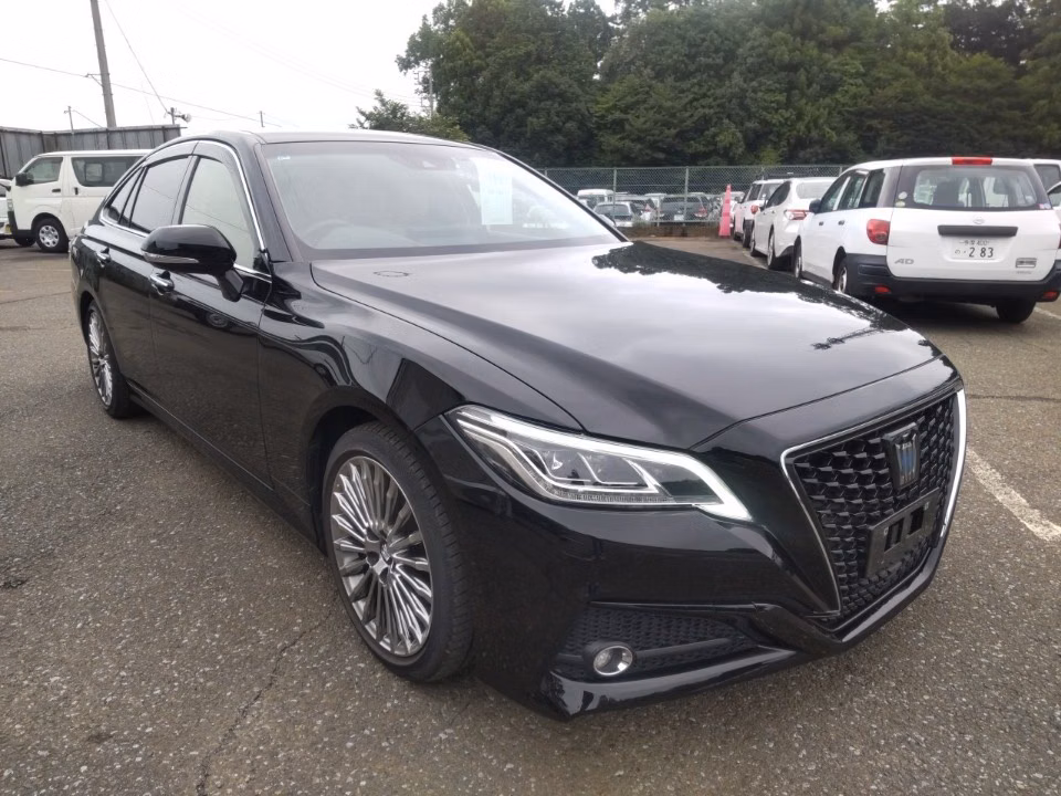 TOYOTA CROWN