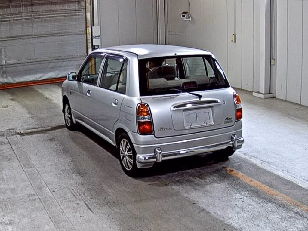 DAIHATSU MIRA GINO