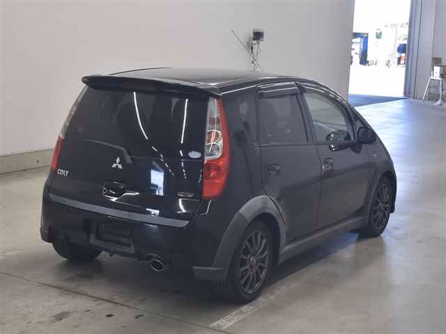 MITSUBISHI COLT