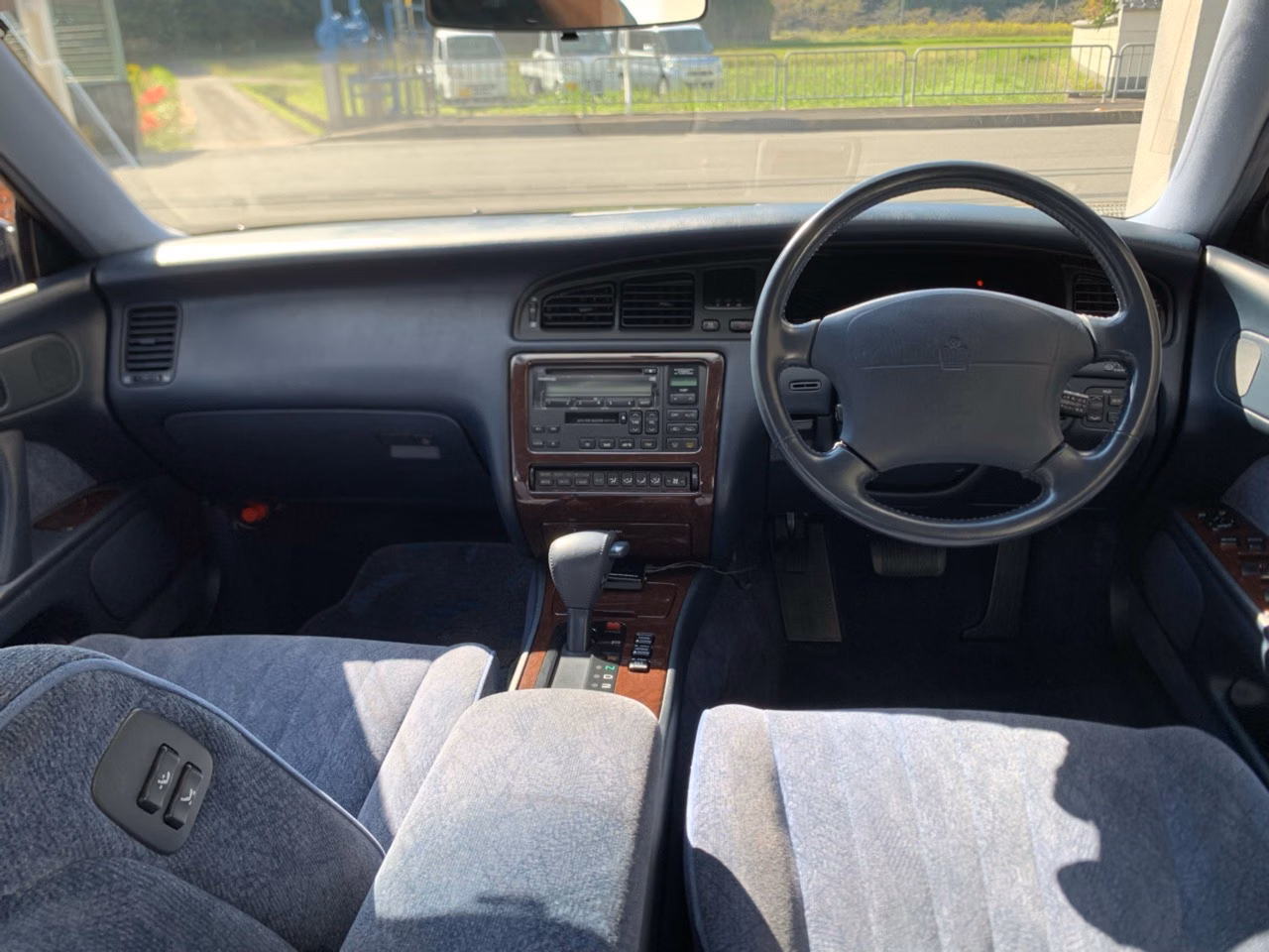 TOYOTA CROWN MAJESTA