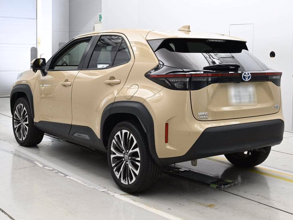 TOYOTA YARIS CROSS