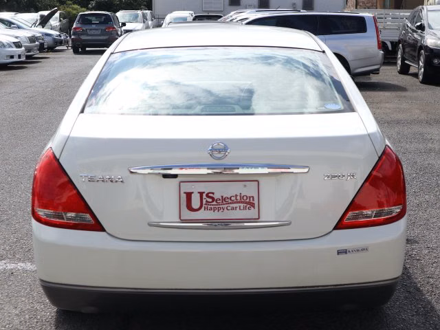 NISSAN TEANA