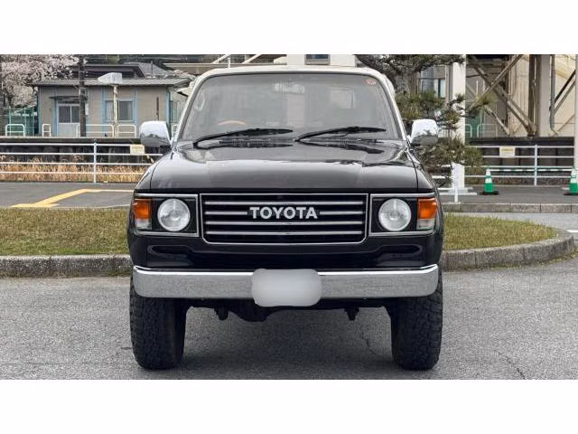 TOYOTA LAND CRUISER