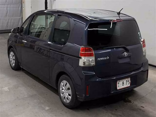TOYOTA SPADE