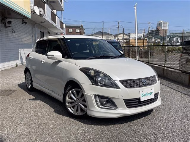SUZUKI SWIFT