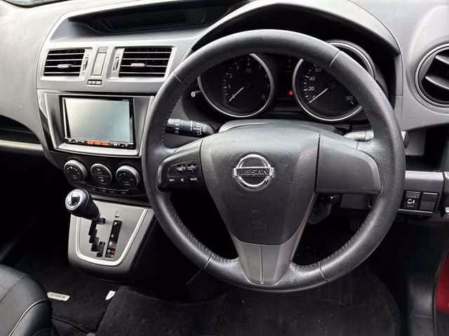 NISSAN LAFESTA