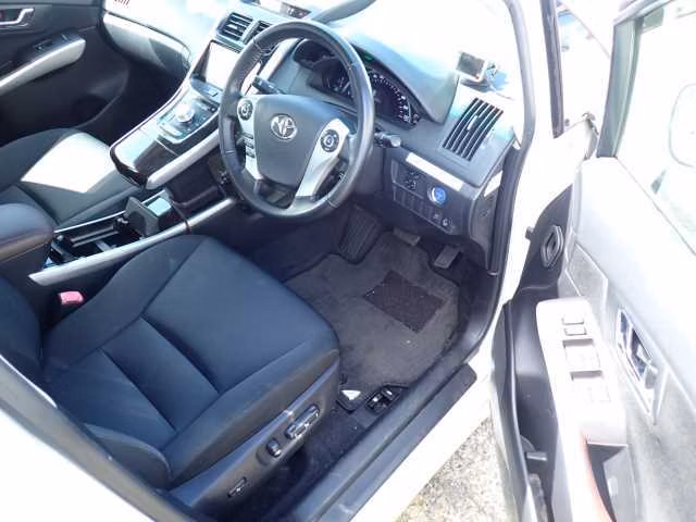 TOYOTA SAI