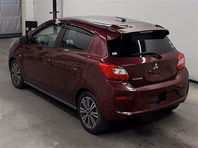 MITSUBISHI MIRAGE