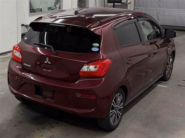 MITSUBISHI MIRAGE