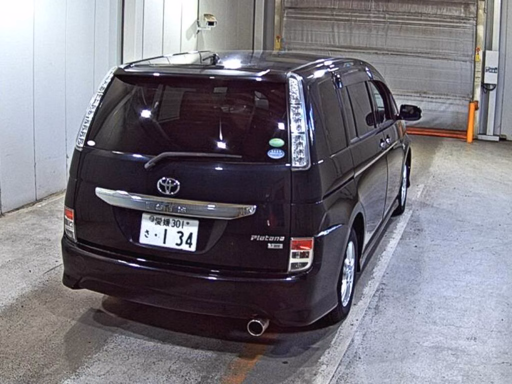 TOYOTA ISIS