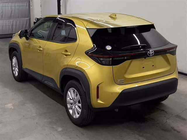 TOYOTA YARIS CROSS