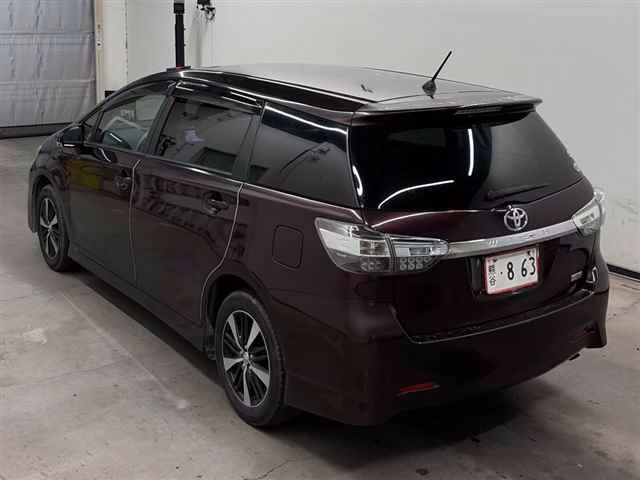 TOYOTA WISH