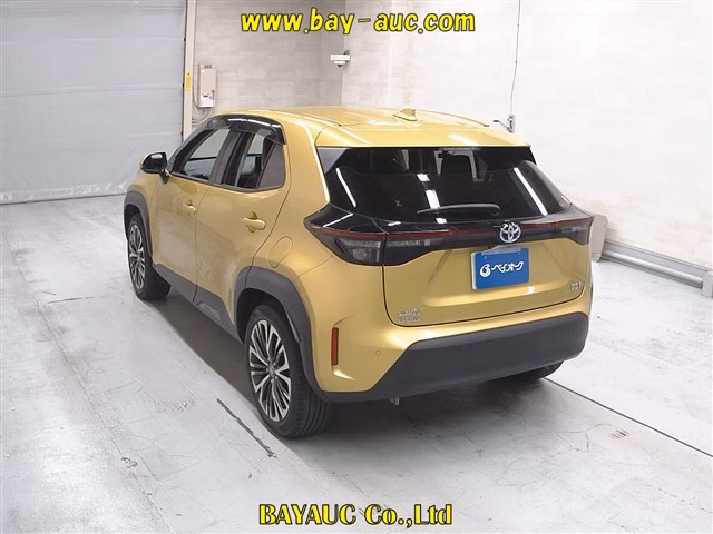 TOYOTA YARIS CROSS