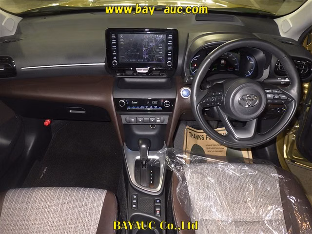 TOYOTA YARIS CROSS