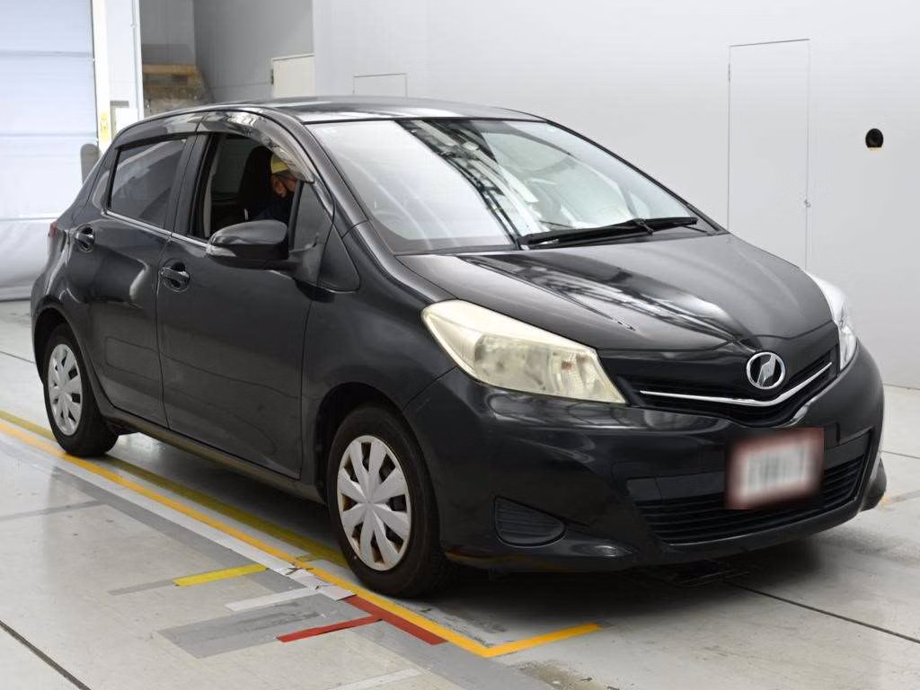 TOYOTA VITZ