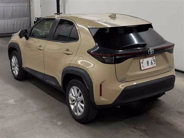 TOYOTA YARIS CROSS