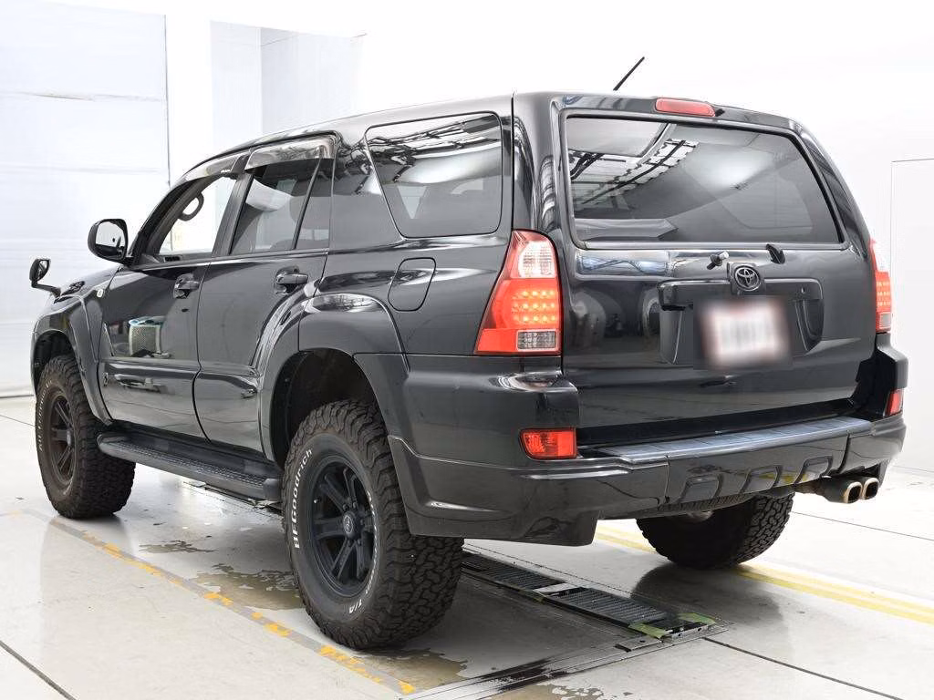 TOYOTA HILUX SURF