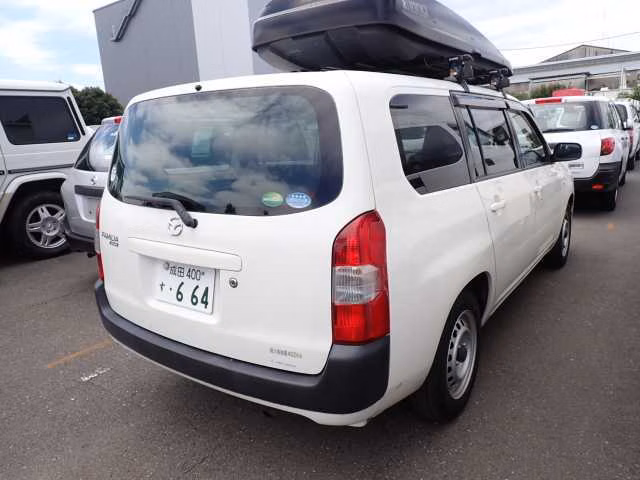 MAZDA FAMILIA