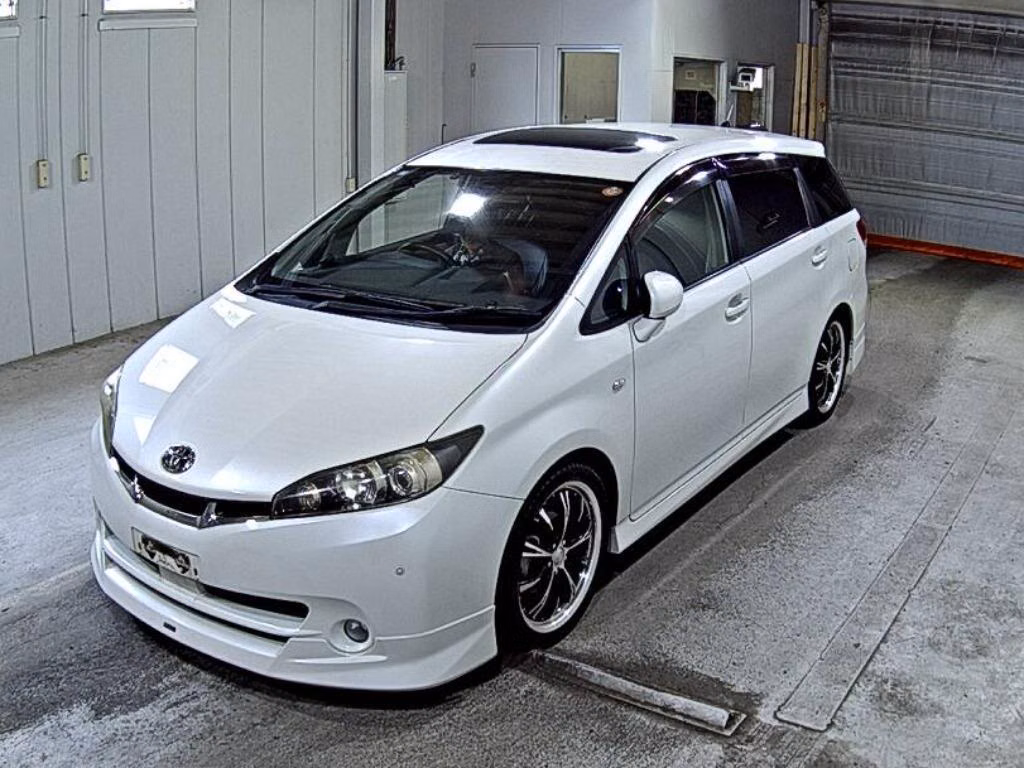 TOYOTA WISH