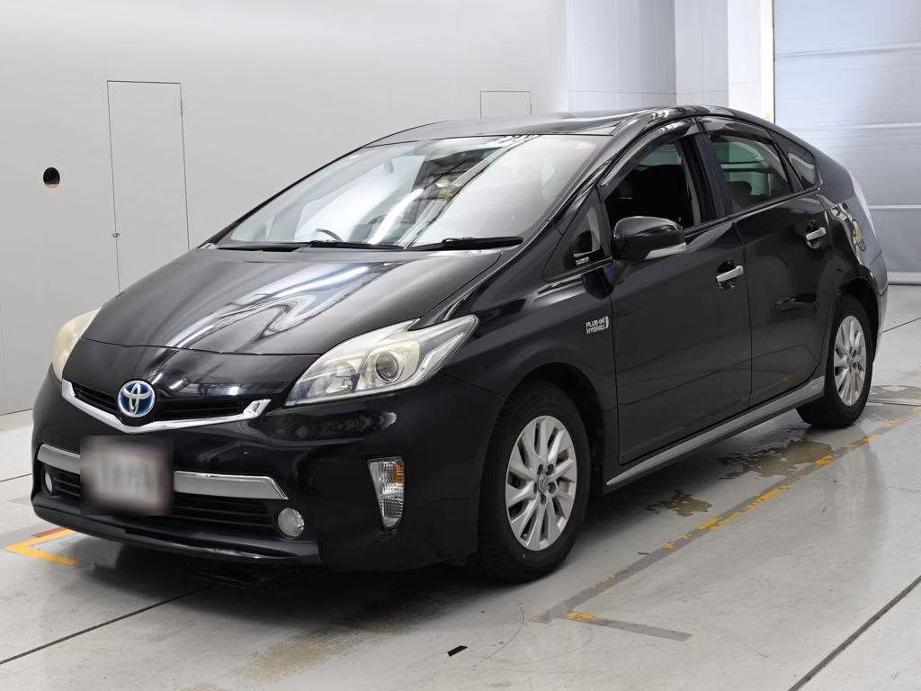 TOYOTA PRIUS PHV