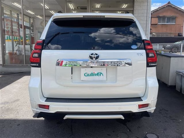 TOYOTA LAND CRUISER PRADO