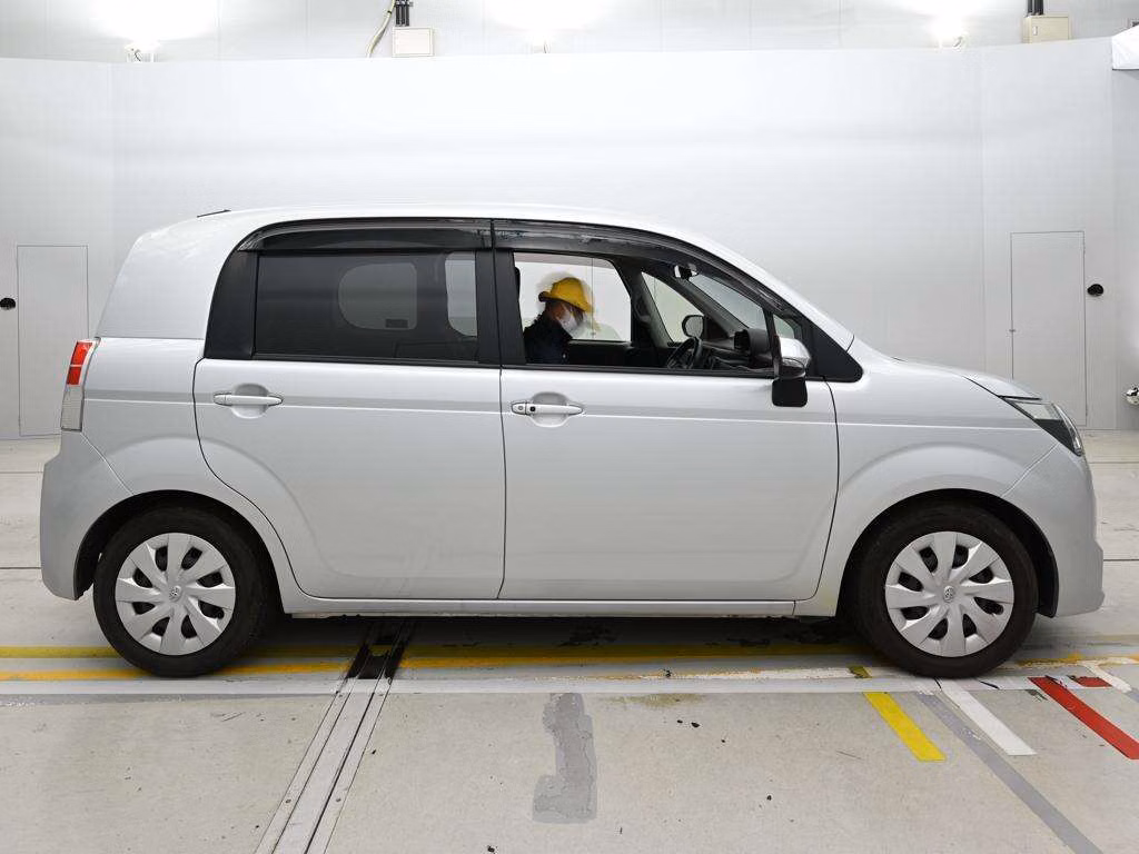 TOYOTA SPADE