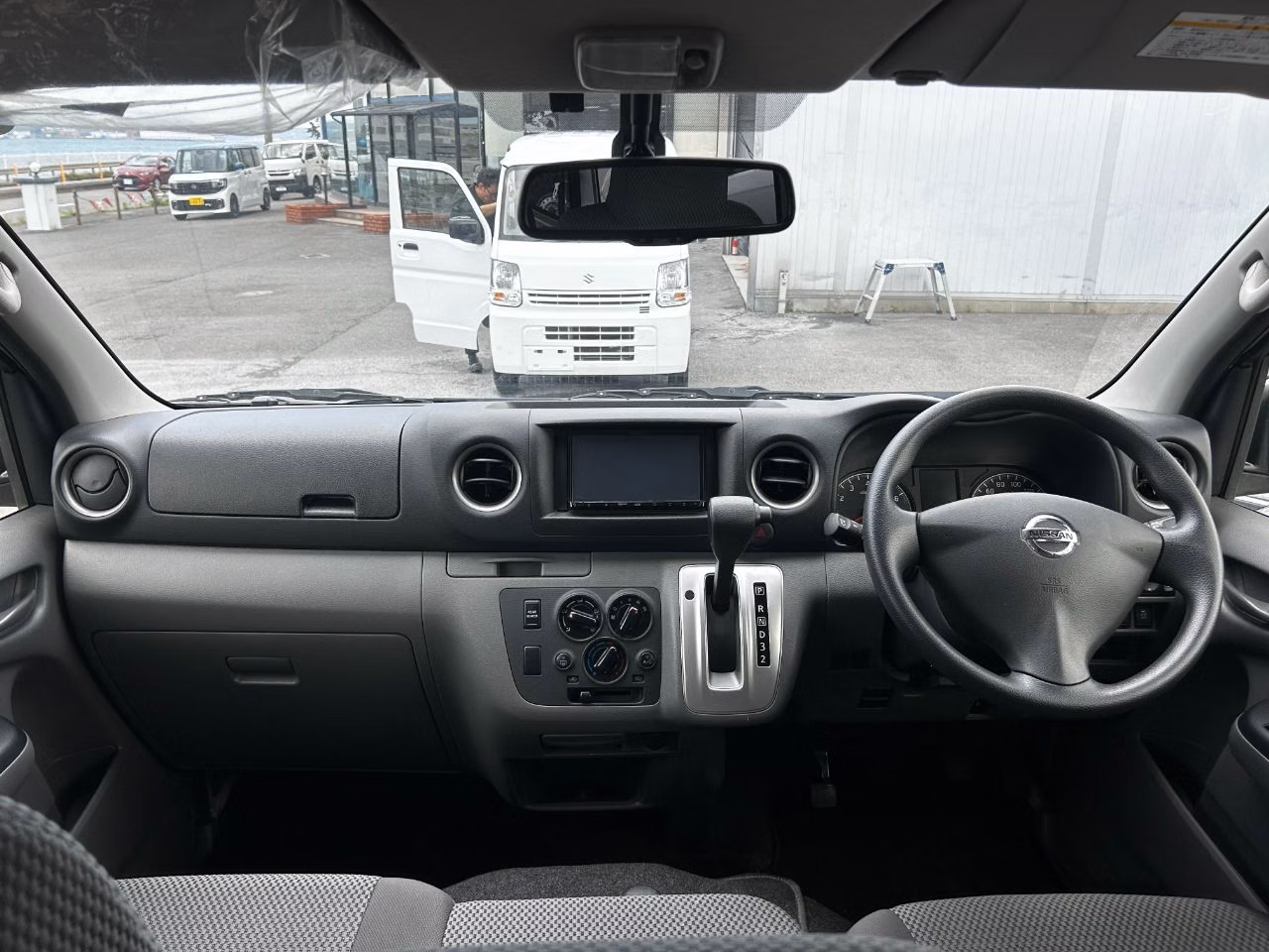 NISSAN NV350 CARAVAN