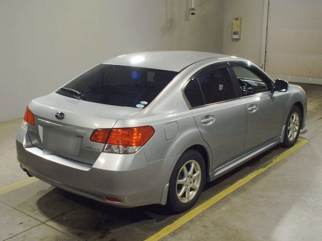 SUBARU LEGACY B4