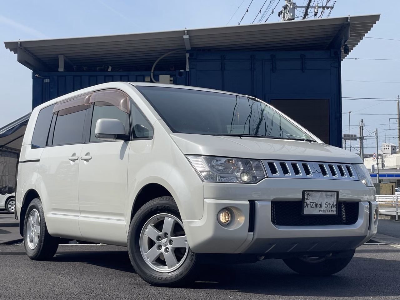 MITSUBISHI DELICA D:5