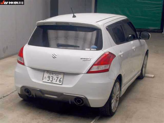 SUZUKI SWIFT