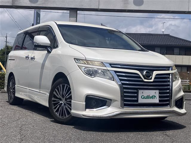 NISSAN ELGRAND