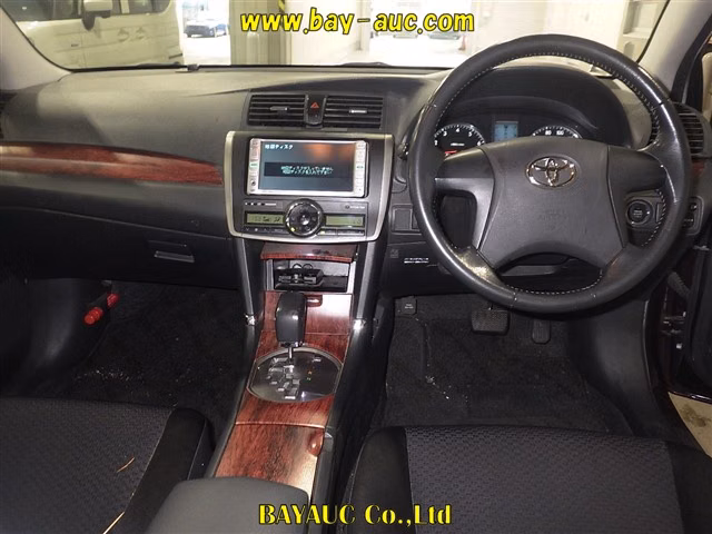 TOYOTA PREMIO