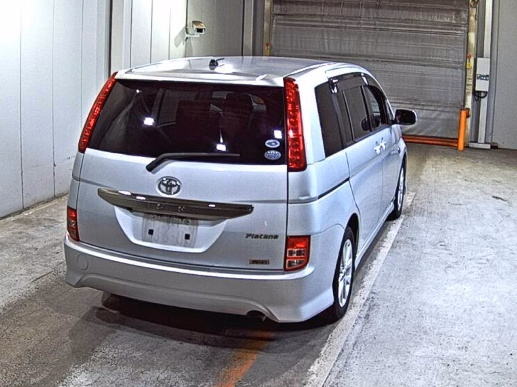 TOYOTA ISIS