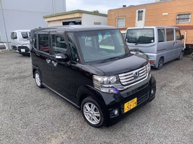 HONDA N-BOX