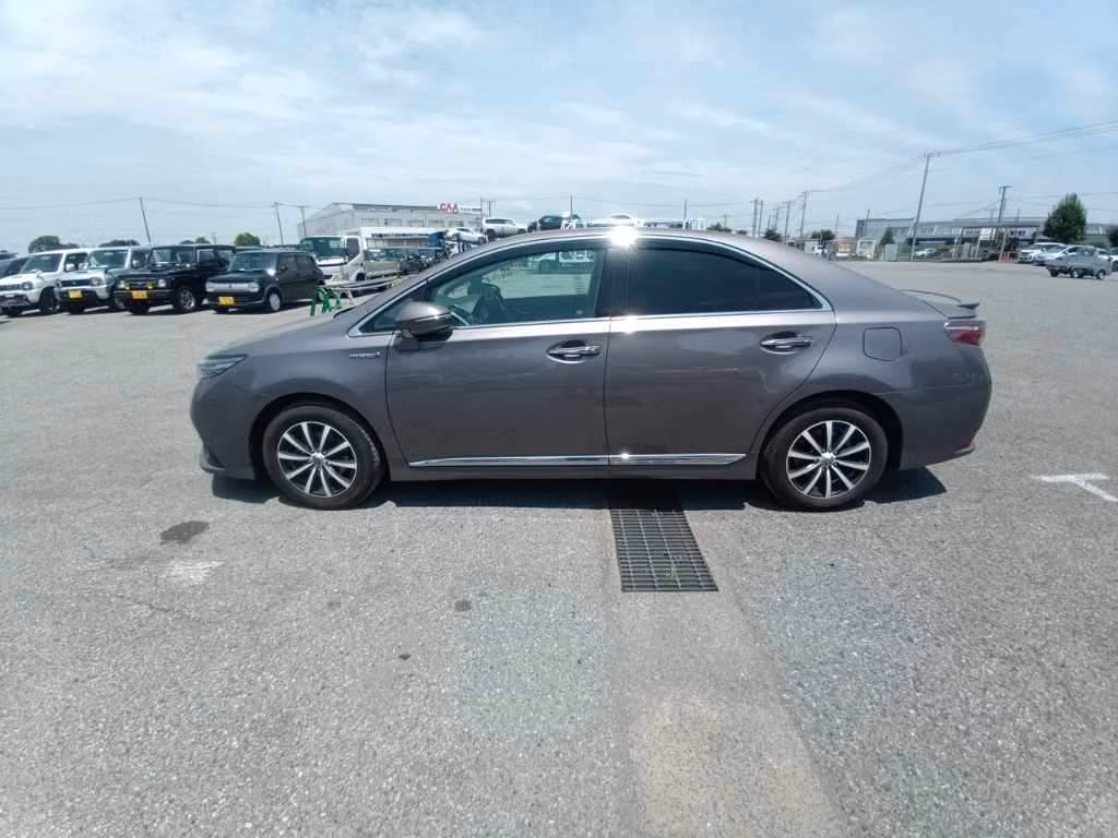 TOYOTA SAI