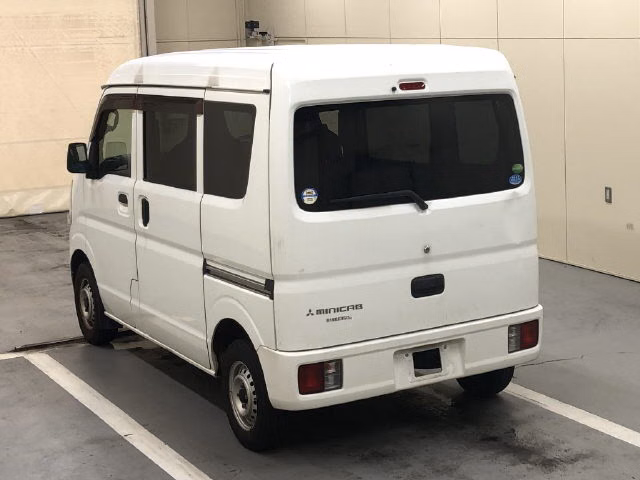 MITSUBISHI MINICAB