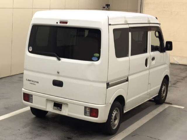 MITSUBISHI MINICAB