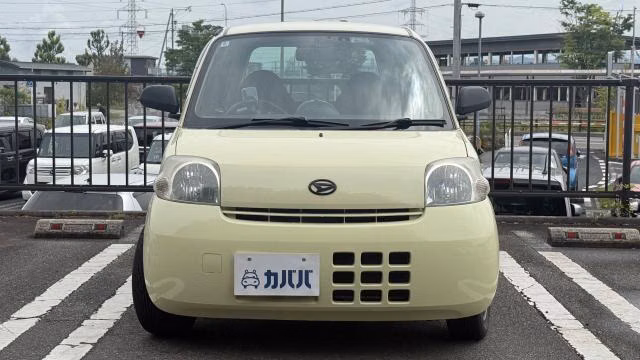 DAIHATSU ESSE