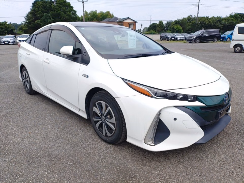 TOYOTA PRIUS PHV